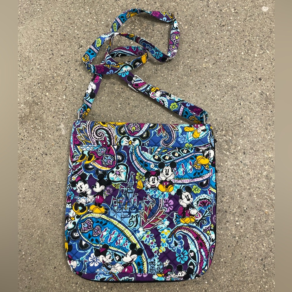 EUC Vera Bradley Triple Zip Hipster DISNEY PARKS Mickey's Paisley Celebration - Picture 7 of 16